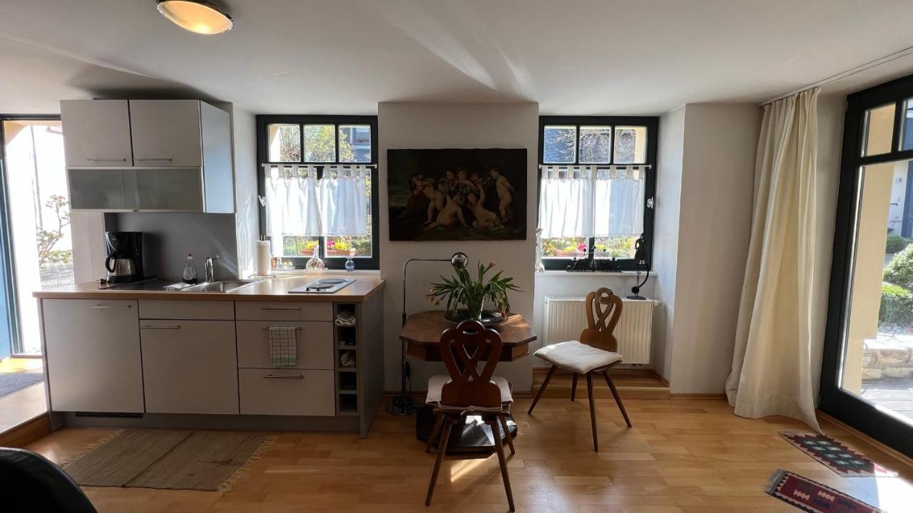 Ferienwohnung Im Stadionischem Hof Walluf Exterior foto