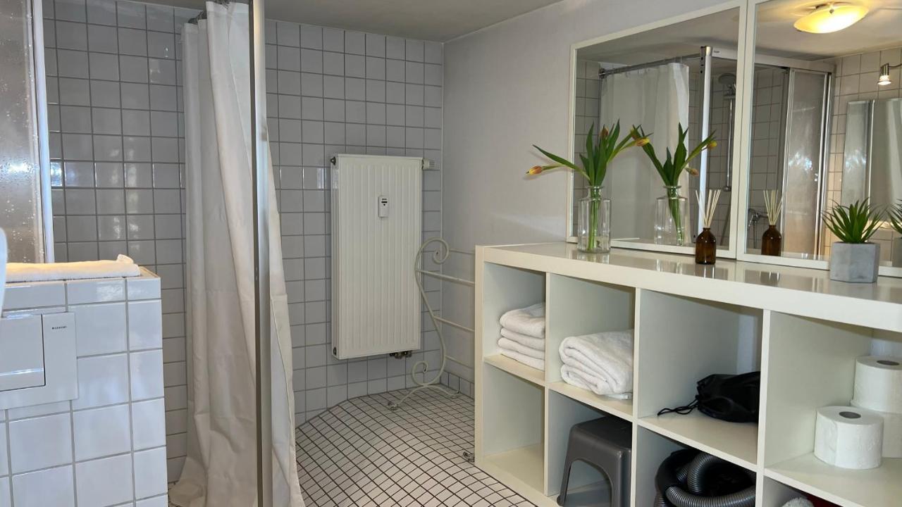 Ferienwohnung Im Stadionischem Hof Walluf Exterior foto